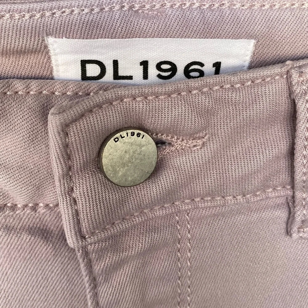 DL1961 Lavender Florence Instasculpt Cropped Jeans 24